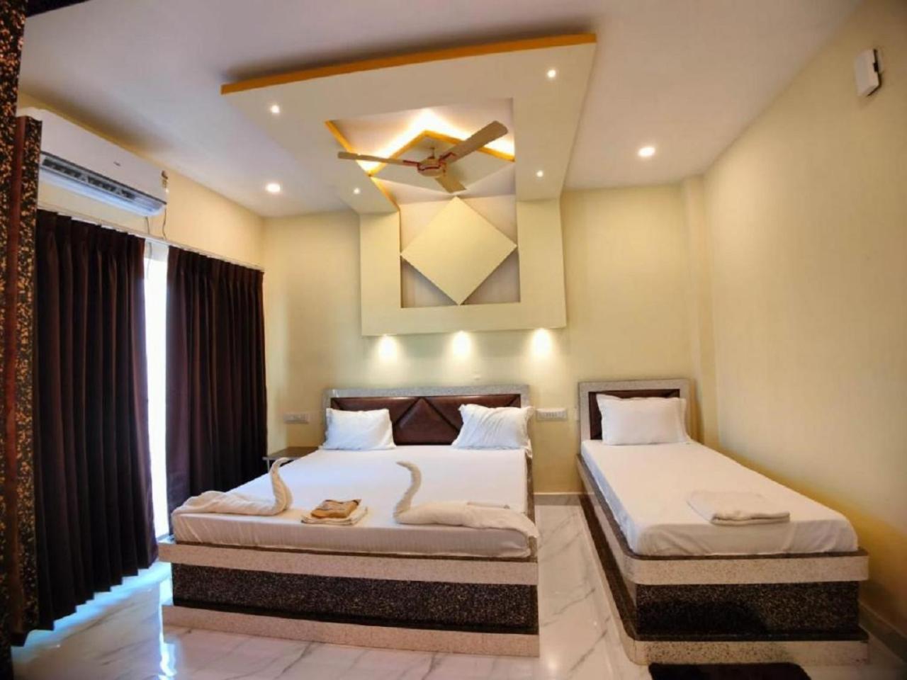 Hotel Hindusthan Inn Мандармани Экстерьер фото