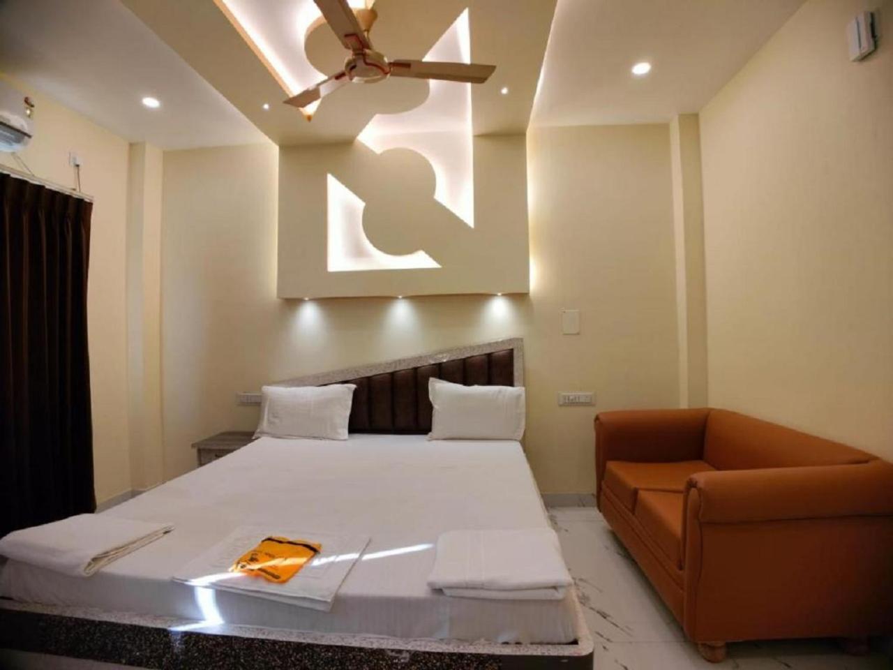 Hotel Hindusthan Inn Мандармани Экстерьер фото